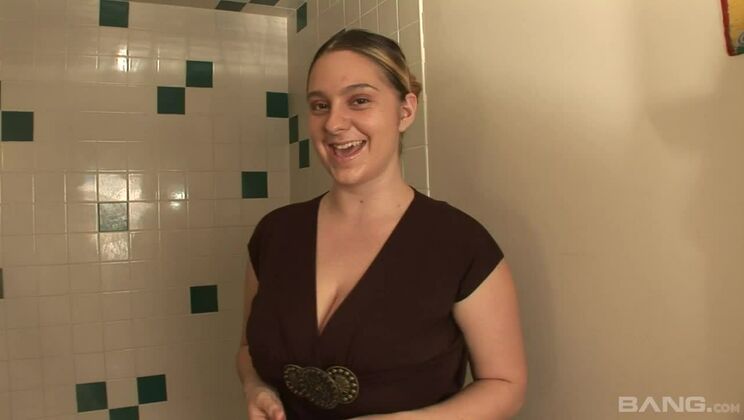 Divine dusky slut in beautiful amateur video