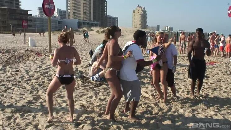 Heavenly brunette tart out of the house