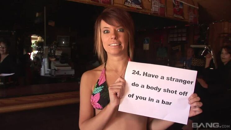 Juicy brunette harlot in great amateur porn in outdoor