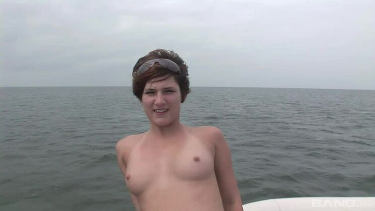 Heavenly dusky gal having a hot amateur fuck out-of-doors