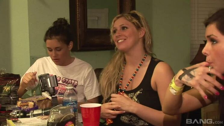 Mardi Gras 2007 Scene 7