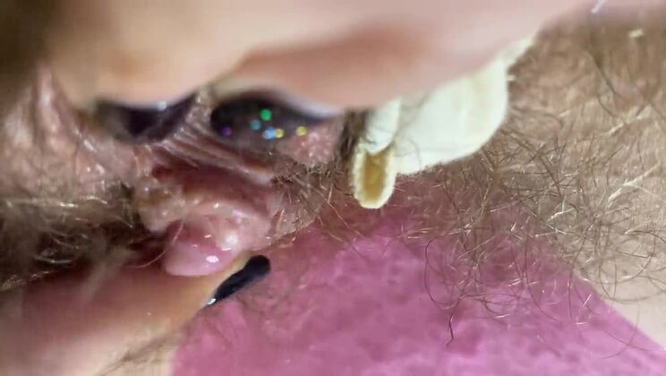 Extreme Closeup Big clit Rubbing orgasm wet hairy pussy