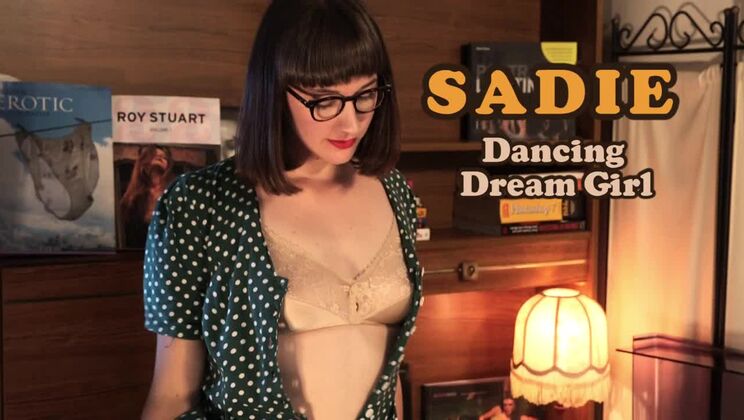 Sadie: The Brunette Dancer's Peepshow