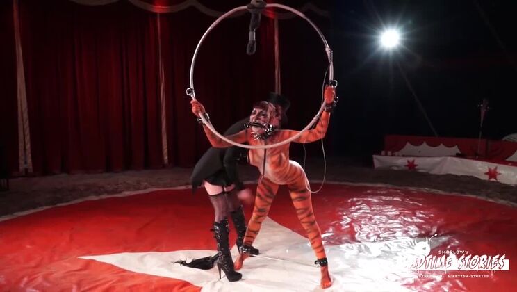 German Beauty Leah Obscure Engages in Intense BDSM with Mistress Alissa Noir