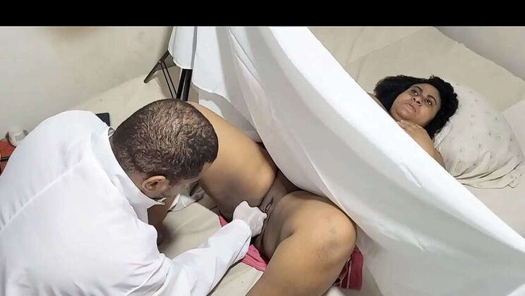 Secret gynecologist doctor sneaks into examination of his curvy patient and fucks her without her noticing, culminating in a facial