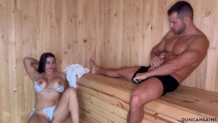 Sultry sauna tryst: Lingerie-clad Latina and muscular hunk