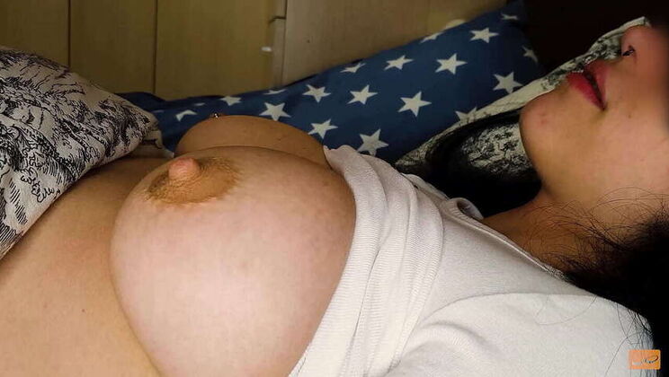 Experiencing an Unprecedented Nipple Orgasm - Endless Climax