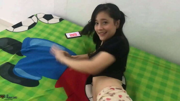 Lustful stepfather bangs his stunning stepdaughter's tight pussy - Spanish Porn