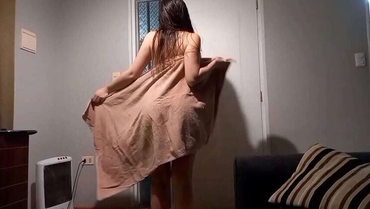 Step-sister-in-law in towel: Wife's away, so we fuck