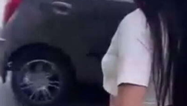 Hot Fit Brunette Captures the Perfect Amateur Scene