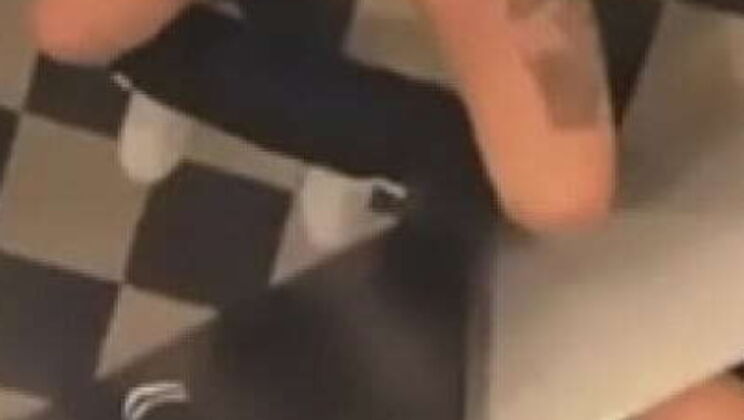 Cintia Cossio's Public Bathroom Solo