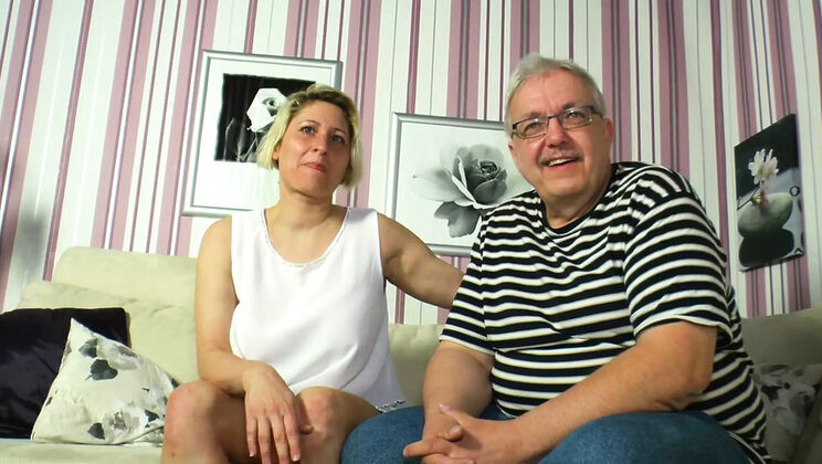 German MILF Simone's Home Visit & Wife Cunt Rental - Threesome Fun with Oda Amelie & Teresa Lynn