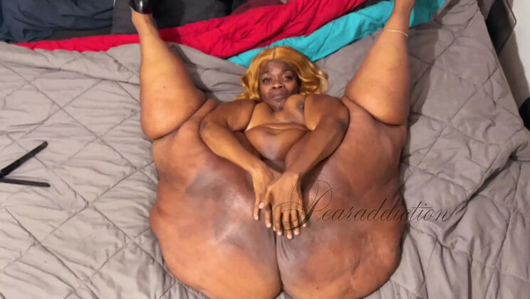 Big Ass Black Mature Kitty in High Heels - HD SSBBW Video