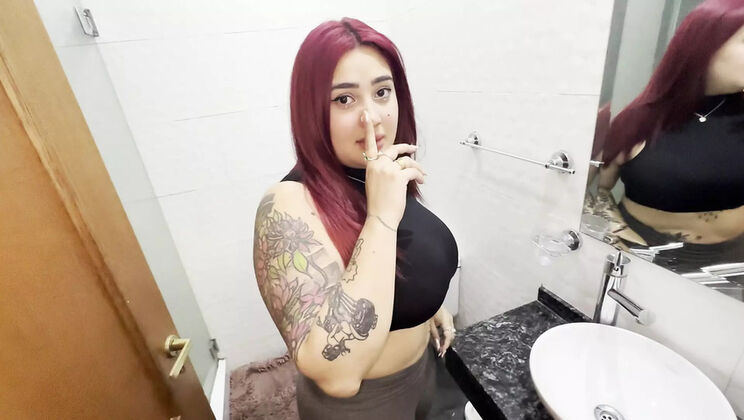 Horny Latina Wife Fucks Best Friend While Hubby's at Work - Niquuiok