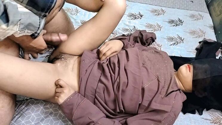 Desi Bhabhi Hardcore Sex - Burkha Bali Bhabhi Fucked Rough at Home