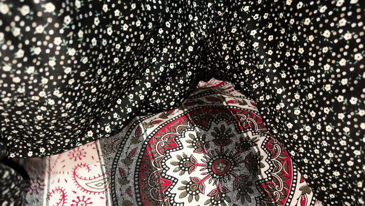 Hot Desi Bhabhi Gulabo00 Takes Big Anal in HD