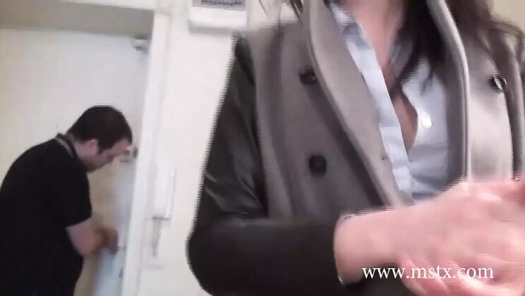 Alexa Hot Brunette Casting - Blowjob & Doggy Style in HD