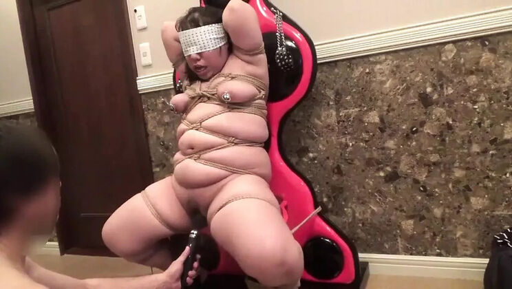 Japanese BBW Masochist Tied Up in Chair - Blindfolded & Vibrated - BDSM Fingering Fun
