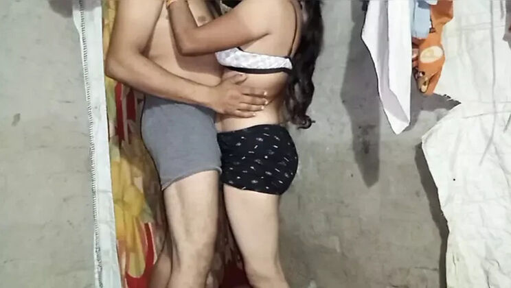 Desi Village Sister-in-Law Fucked Hard English Style - Kaliya & Kamalalali