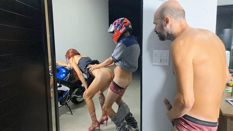 Naughty Redhead Wife Fucks Delivery Boy in 4K - Hot Cheating Cuckold Action!