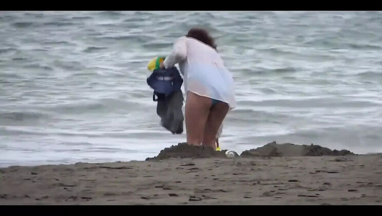 Hot 58-Year-Old Latina Wife Plays With Herself in Lingerie on the Beach - Solo Masturbation
