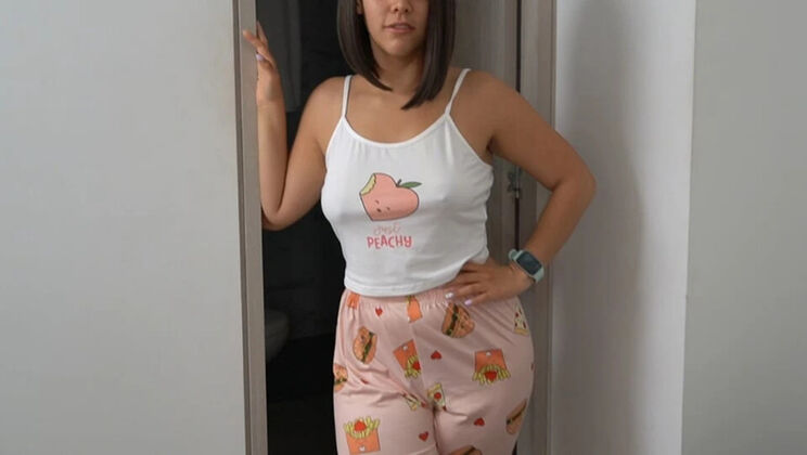 Stepmom fucks stepson in hotel room - Rough sex with big ass Latina MILF