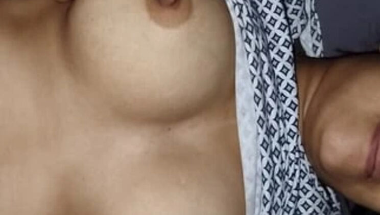 Bengali Bhabhi Cheats On Husband With Me - Hardcore Desi Sex At Home