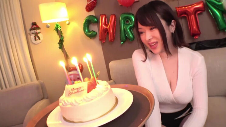 Honoka Tsuji Exposes Her Big Natural Tits & Wild Side - Creampie & Squirting in HD