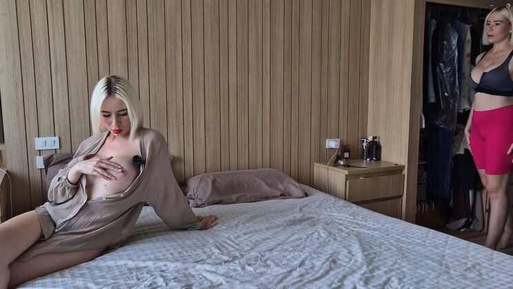 Blonde Step Sister Caught Masturbating - Big Tits Ukrainian Girl Joins For Loud Orgasm