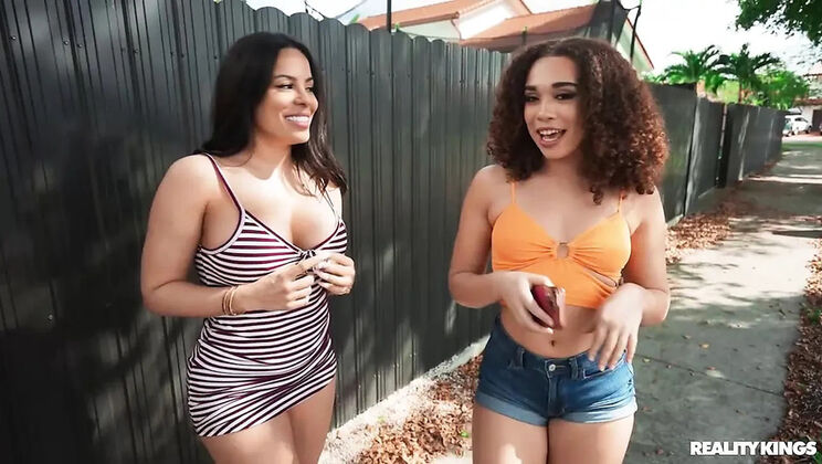 Luna Star Willow Ryder Threesome Blowjob Cumshot Big Tits Reality Kings HD