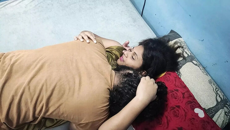 Indian Couple Hot Romance - Nighty Boobs Sucking and Licking