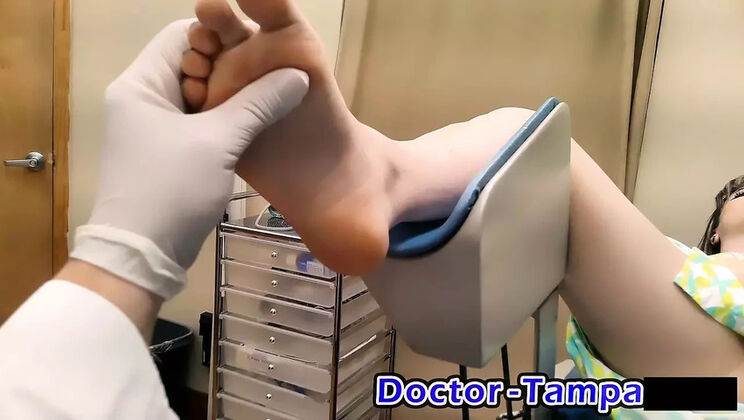 Petite Teen Ditria Rose Gets First Gyno Exam From Neighbor Doctor - All Natural Tits & Shaven Pussy