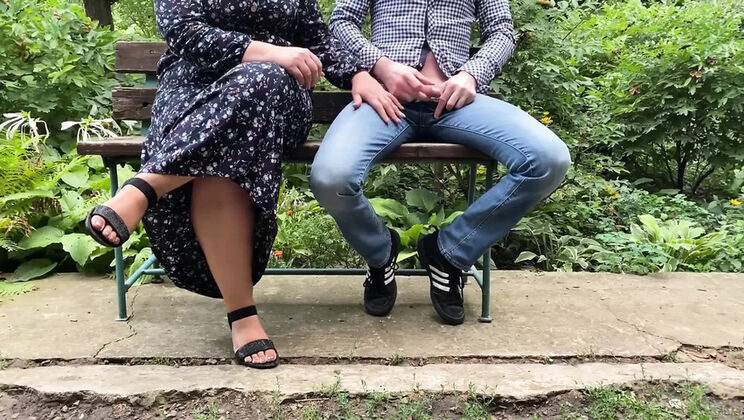 Hot MILF Loves Cum On Her Big Ass Outdoor Park Handjob