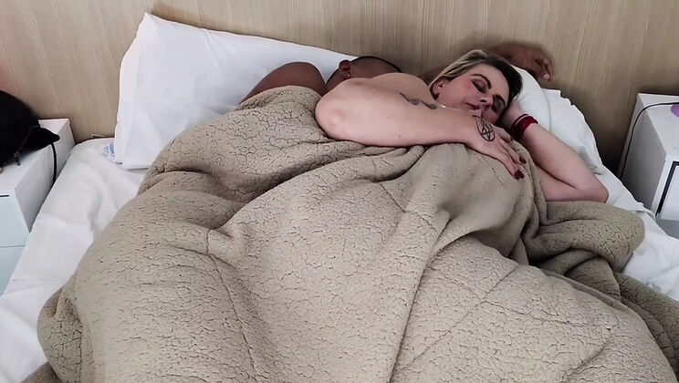 Step Aunt Tiffany Fucks Hard Under The Duvet - Big Booty Blonde Gets Cum In Mouth