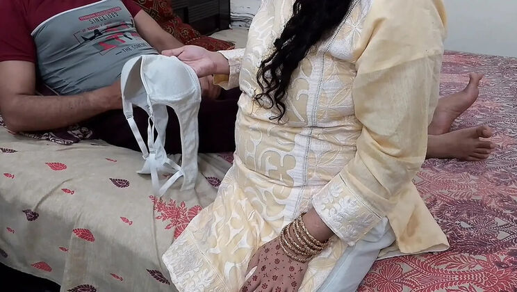 Stepmom QueenbeautyQB Enters Stepson's Room Suddenly For Cleaning And Hardcore Sex