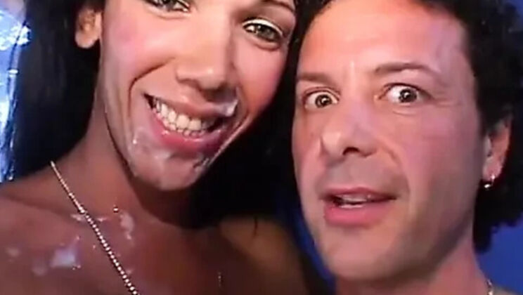 Amateur Italian Trannies with Beautiful Asses Blowing and Deep Anal Fucking