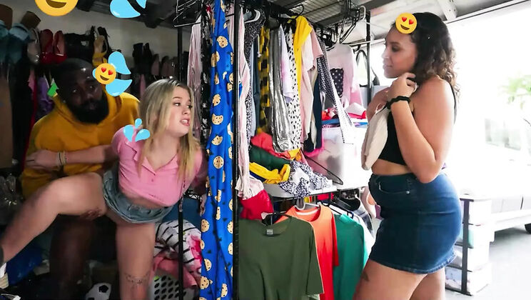 Linda Lan Blonde Asian Hottie Drops Pants for Cum Fiesta with Rocket Powers