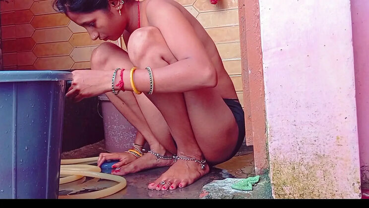 Full Nude Indian Teen Viral MMS - Bathroom Creampie & Squirting Orgasm