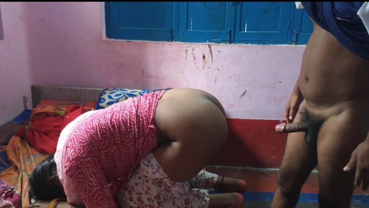 Horny Indian Bhabhi Kavita Hot Sex with Desi Aunty Sobha Rani - Amateur Doggy Style and 69 in HD