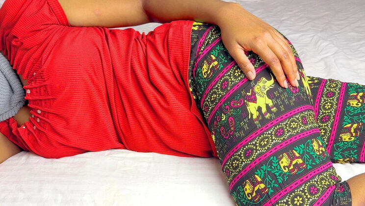 Desi Indian Teen Aathiyaa Rough Hardcore Fucking with Husband on Honeymoon - Homemade HD