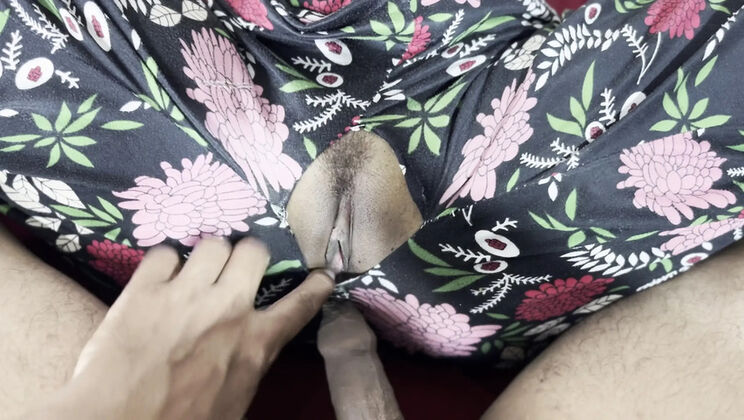 Hot Indian Stepmom Kavya Pandey Shares Bed With Handsome Stepson - Blowjob, Creampie & Squirting