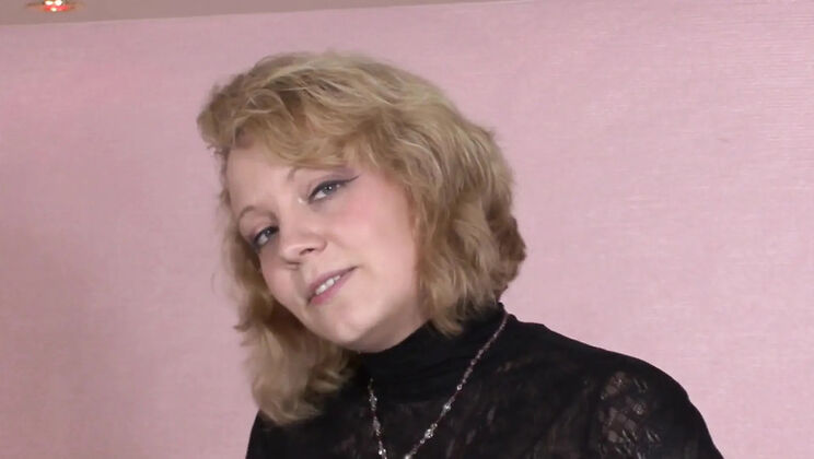 Old Amateur Sluts Doggy Style Fucking Blowjob and Cumshot