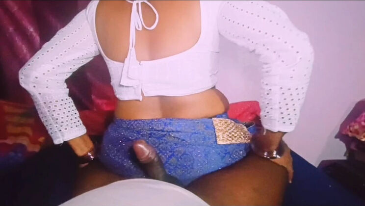 Telugu Aunty House Owner Fucks Tenant Boy With Dirty Talk