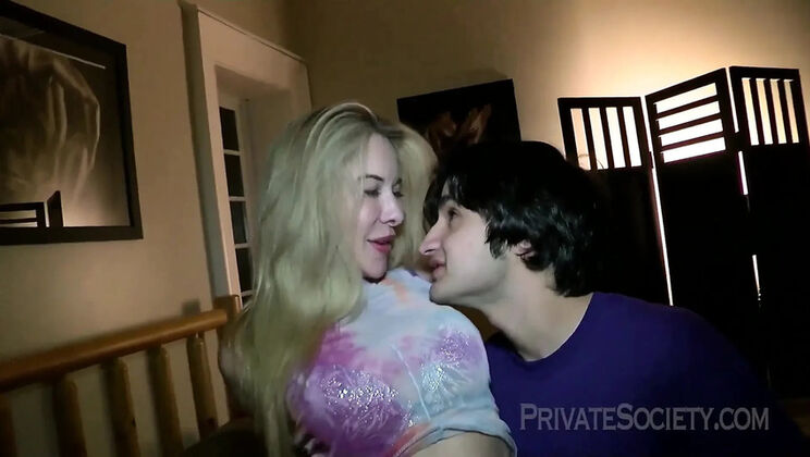 MILF Blowjob: Blonde Cougar Takes Total Control