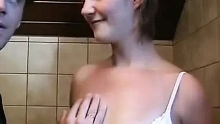 German Amateur Pregnant Fuck - Homemade Blowjob & Cum on Big Tits