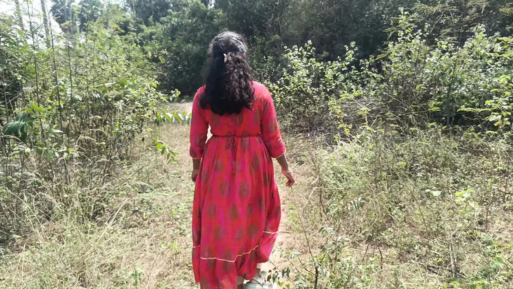 Laxi Ammu Magilmathi outdoor forest sex hot Indian housewife pussy fucked 4k