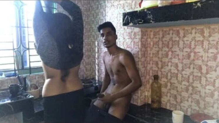 Home Alone Step Siblings Kitchen Fuck - Desi Indian Girl Big Ass Doggy Style