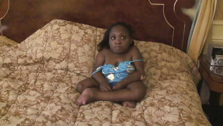 Ebony Midget Gets Cum Sprayed On Her Belly - Big Clit Fetish