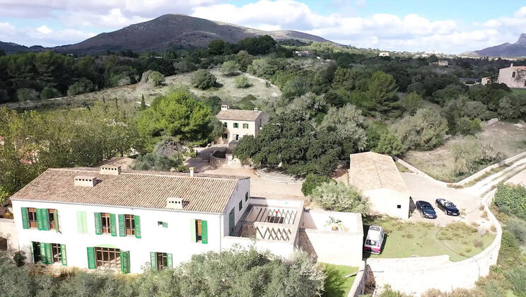 Horny Sluts Fuck Hard in 4K Threesome - Big Natural Tits & Big Ass MILF