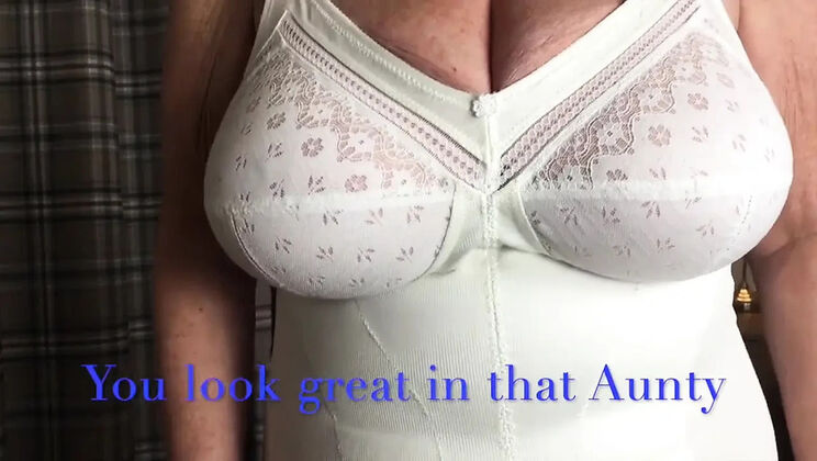 Sexy British Aunty Sandra Shows Off Her Shaved Pussy In Lingerie & Stockings